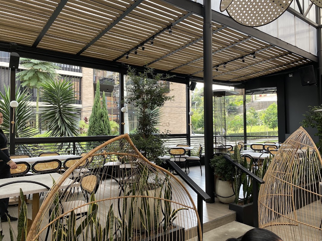 Restaurante Okus