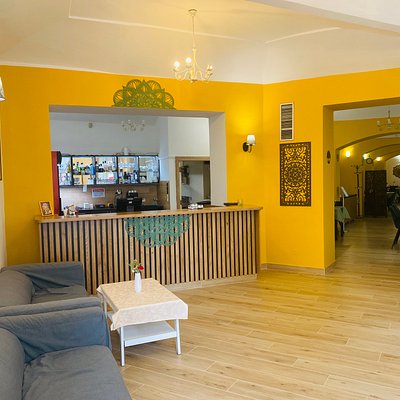 Dvur Restaurant