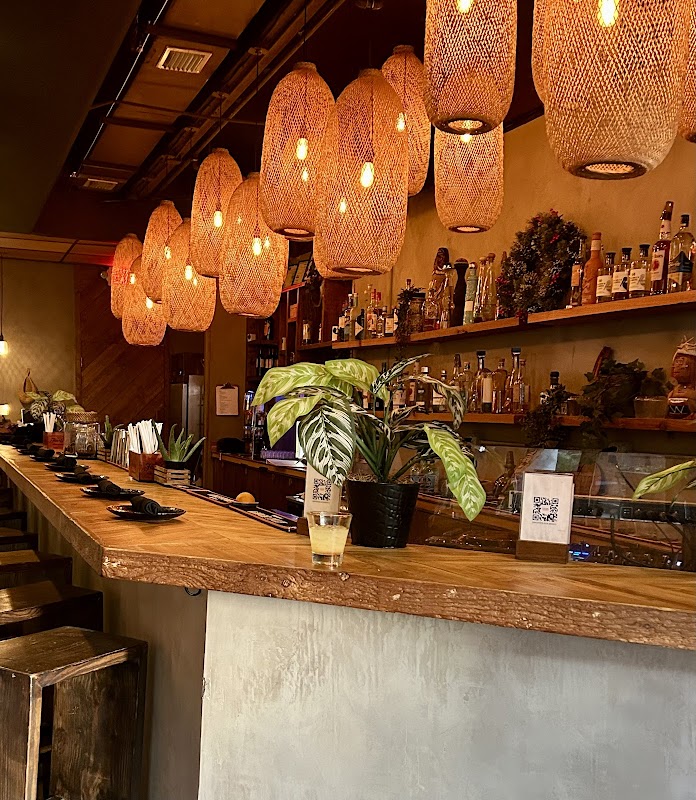 Santos Kitchen + Lounge